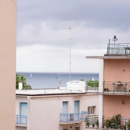 Apartment Casa Lorenza Albisola Superiore